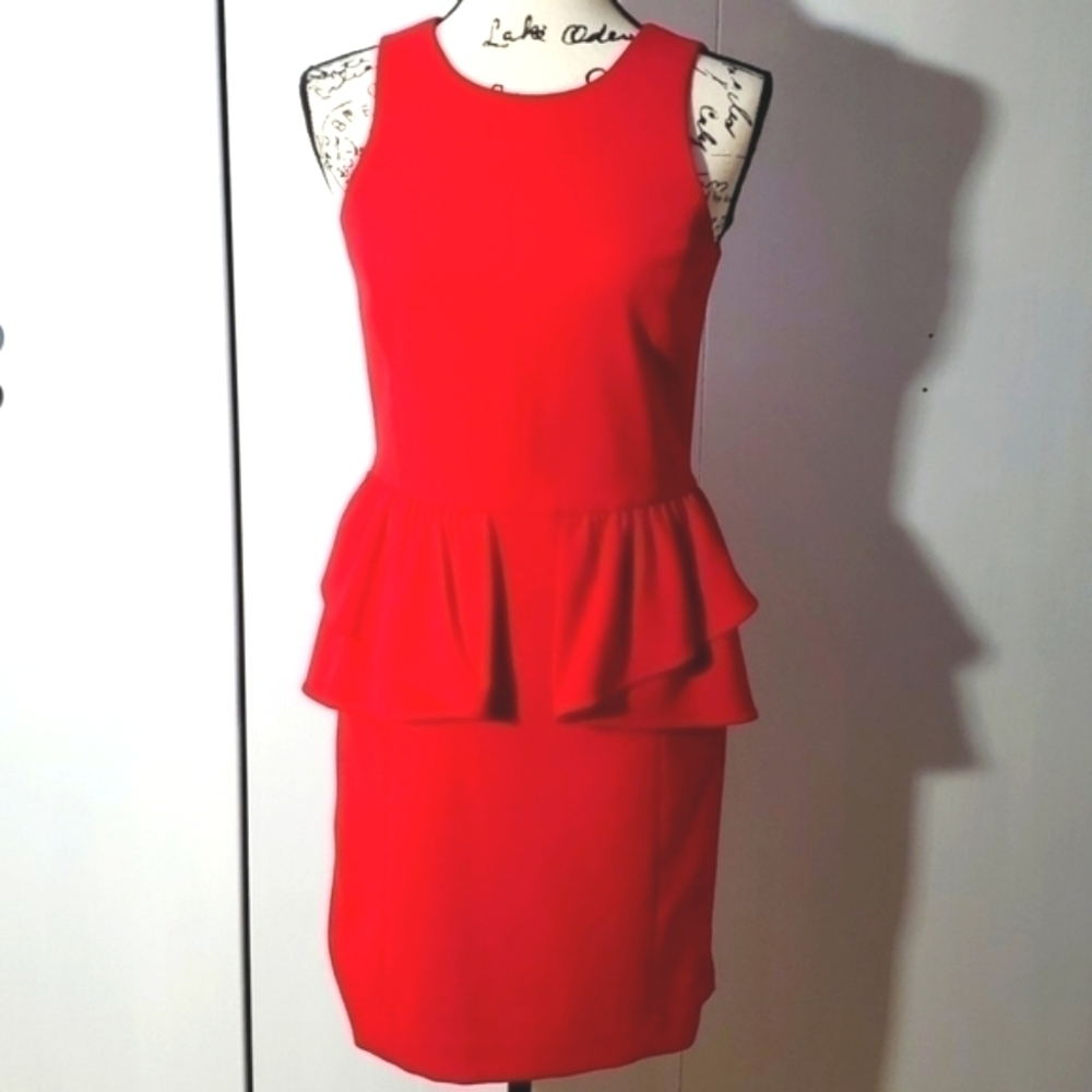 Michael Kors- Womens Red Ruffle Elegant cocktail Dress New! Sz.2